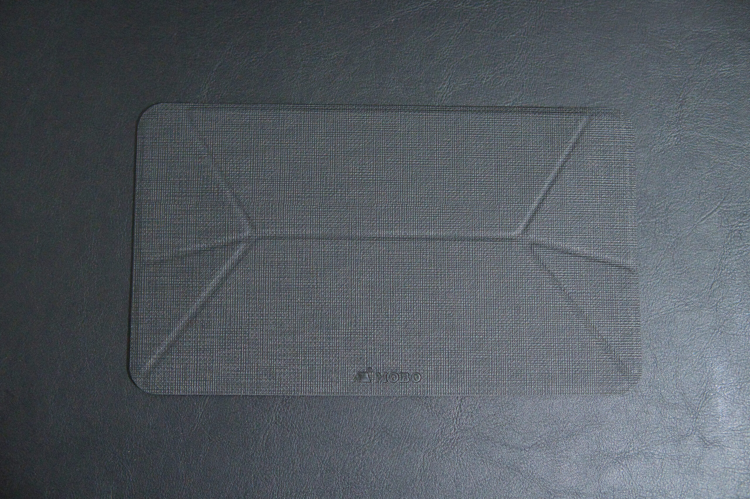 MOBO ORIGAMI STAND 本体 裏面 粘着面