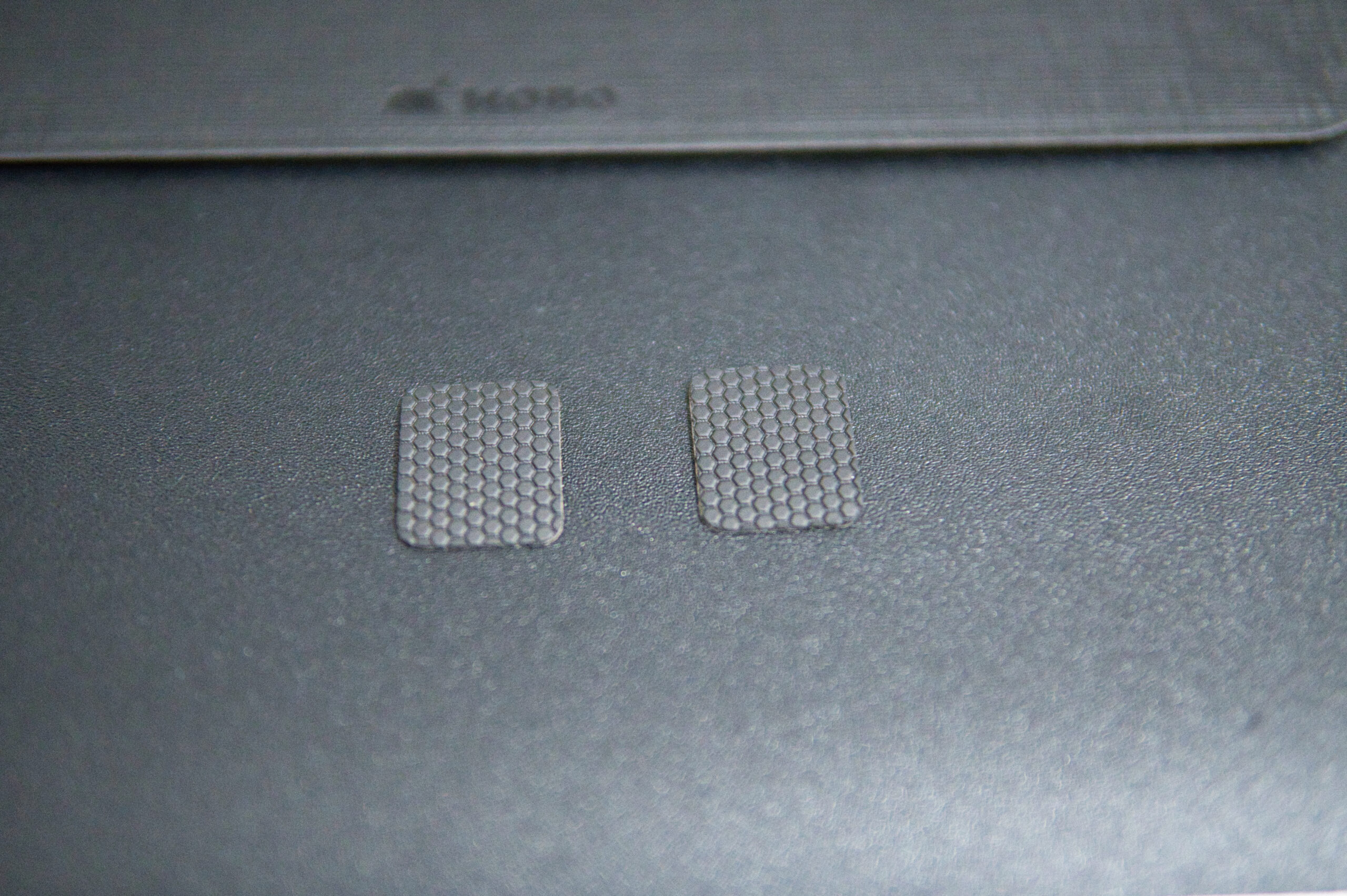 MOBO ORIGAMI STAND MacBook Pro 実使用 カフェ作業