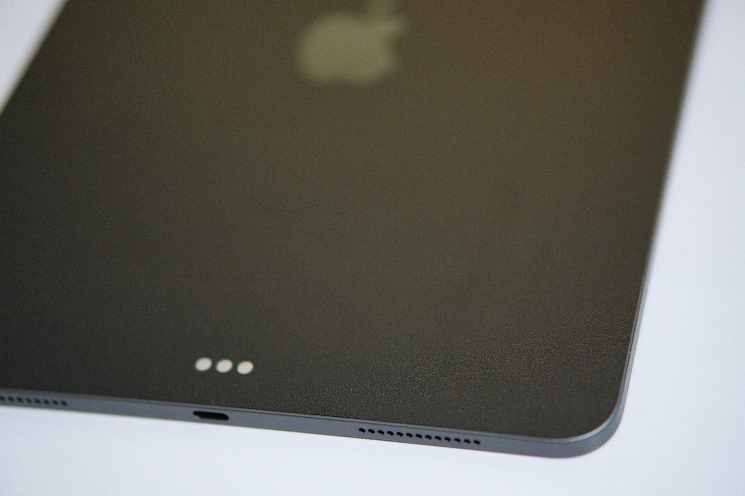 wraplus iPad Pro 側面シール ボタン部分